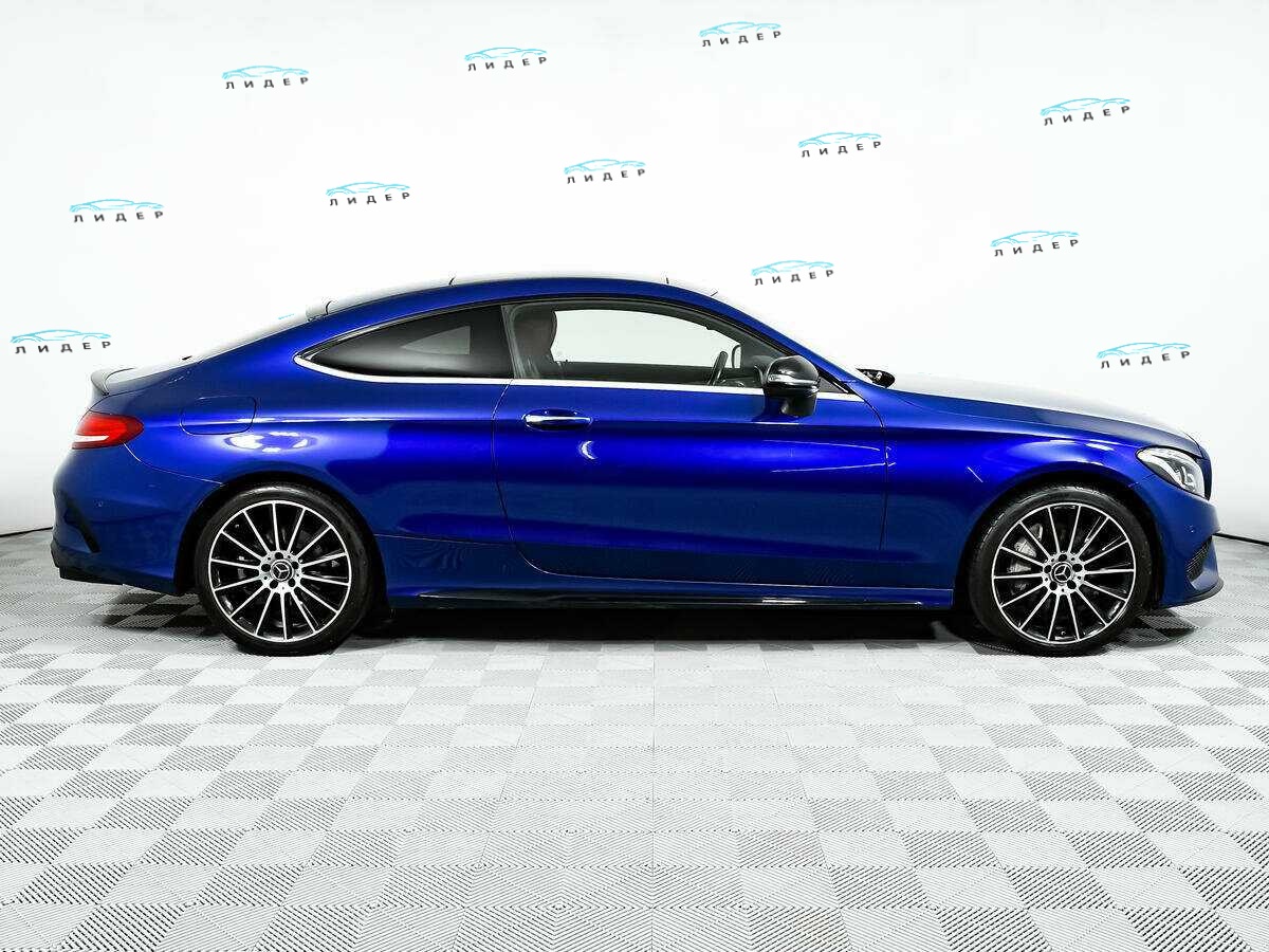 Б/У Мерседес-Бенц Ц-Класс 2016 года. Фото: #3