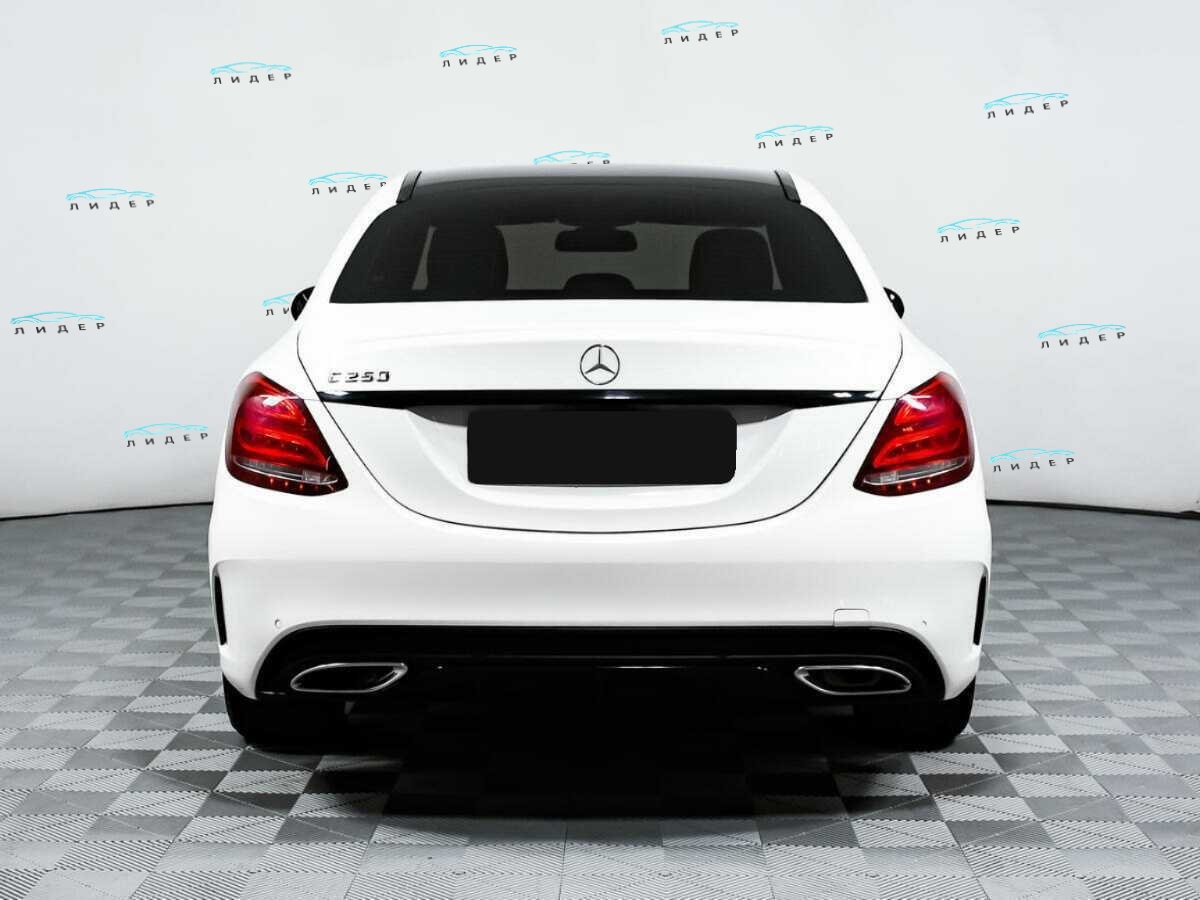 Б/У Мерседес-Бенц Ц-Класс 2014 года. Фото: #5