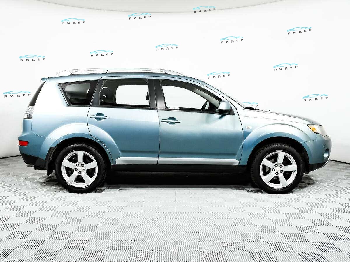 Б/У Митсубиши Оутлэндер 2008 года. Фото: #3