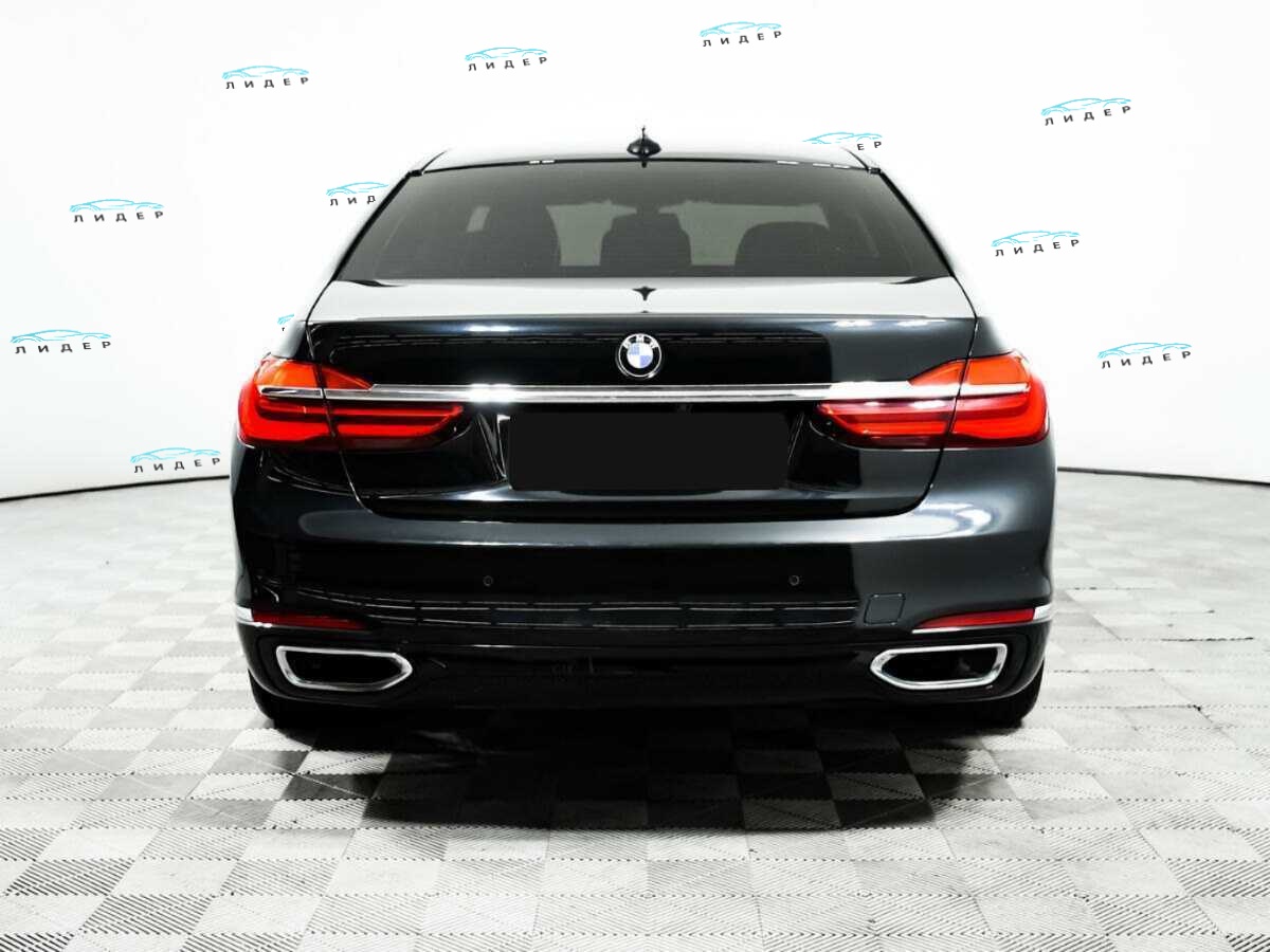 Б/У БМВ 7 серии 2016 года. Фото: #5