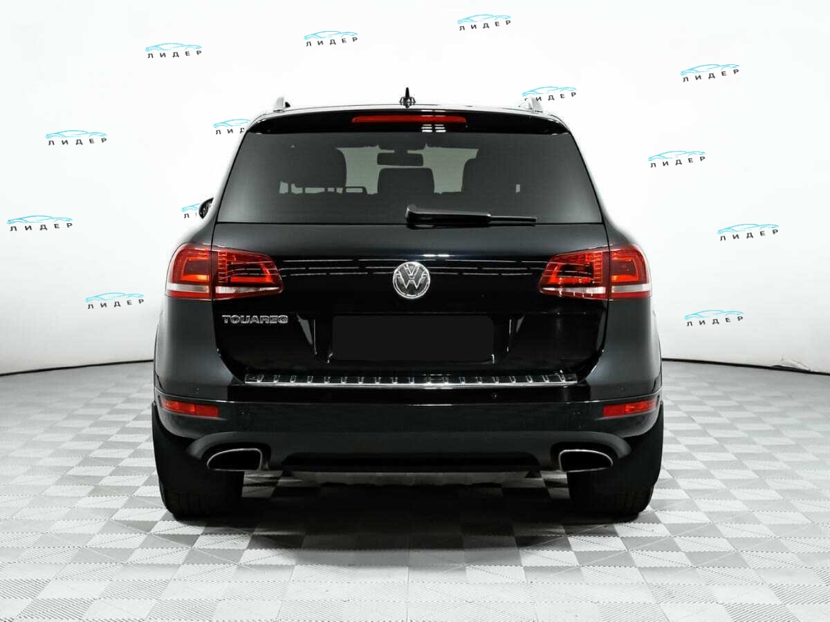 Б/У Фольксваген Туарег 2014 года. Фото: #5