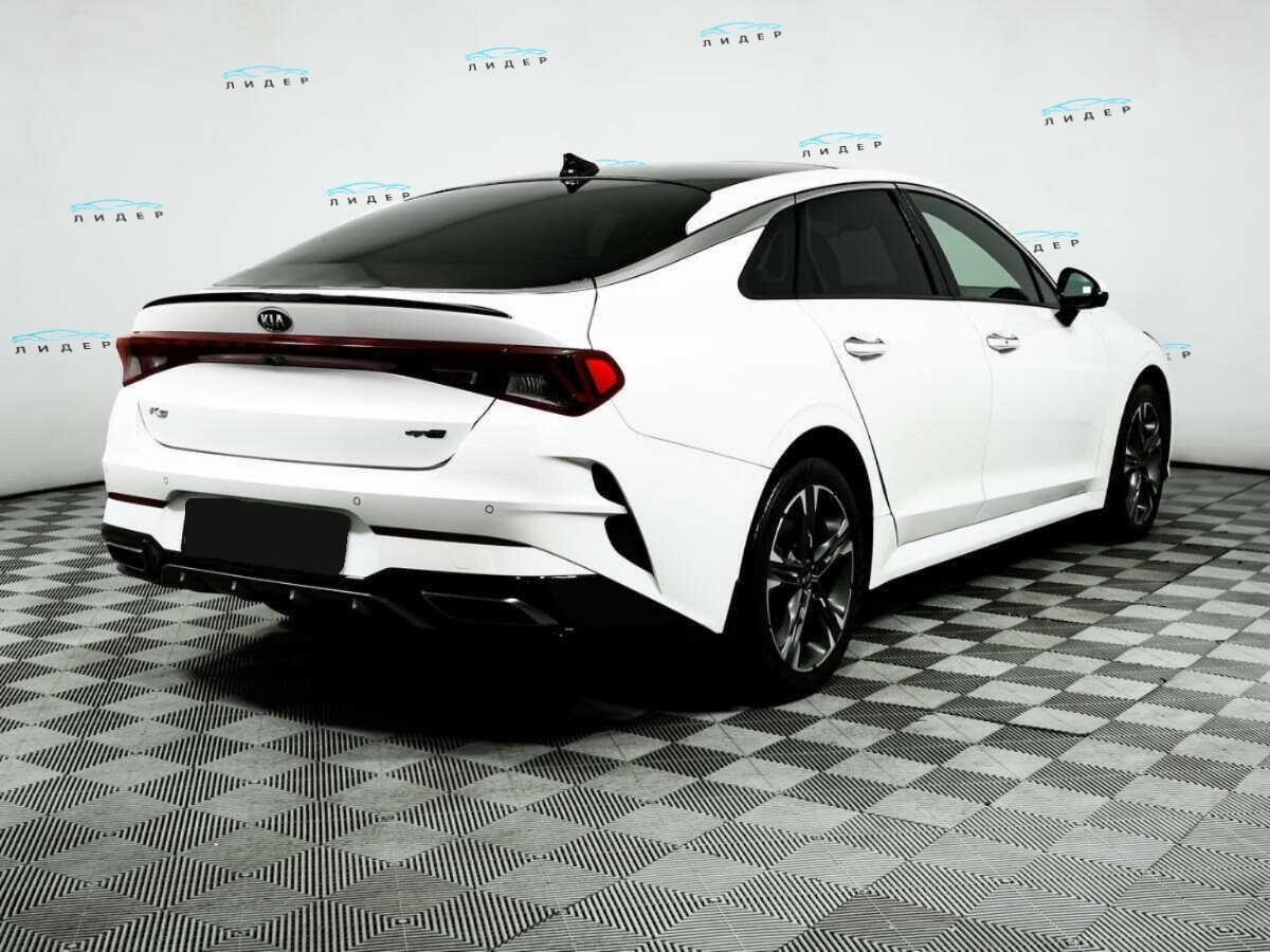 Б/У Киа К5 2021 года. Фото: #4