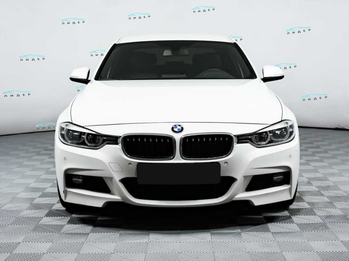 Б/У БМВ 3 серии 2018 года. Фото: #1