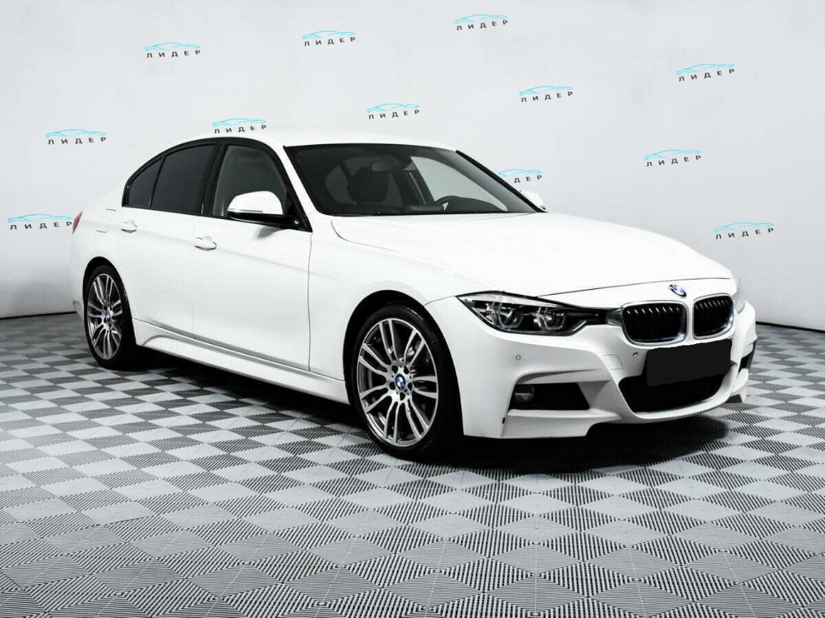 Б/У БМВ 3 серии 2018 года. Фото: #2