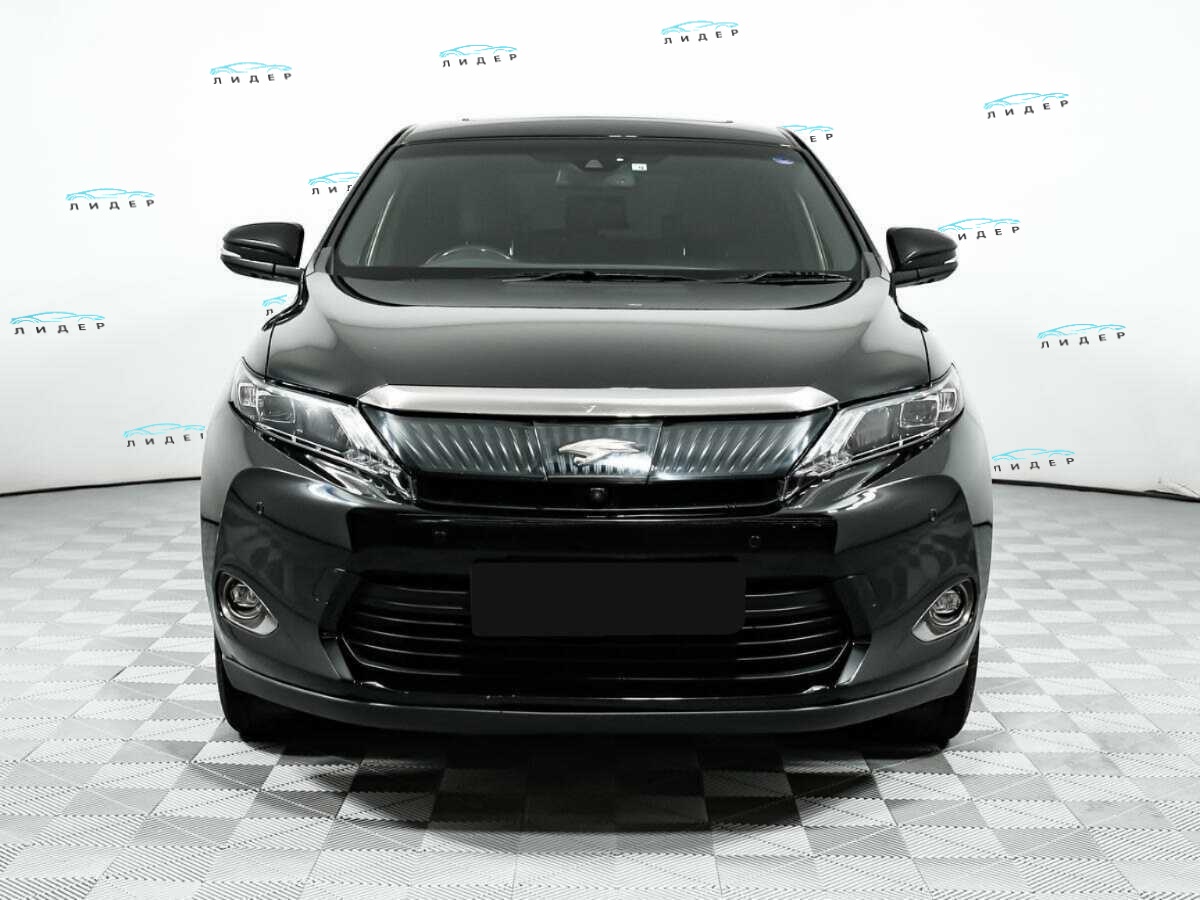 Б/У Тойота Харри 2016 года. Фото: #1