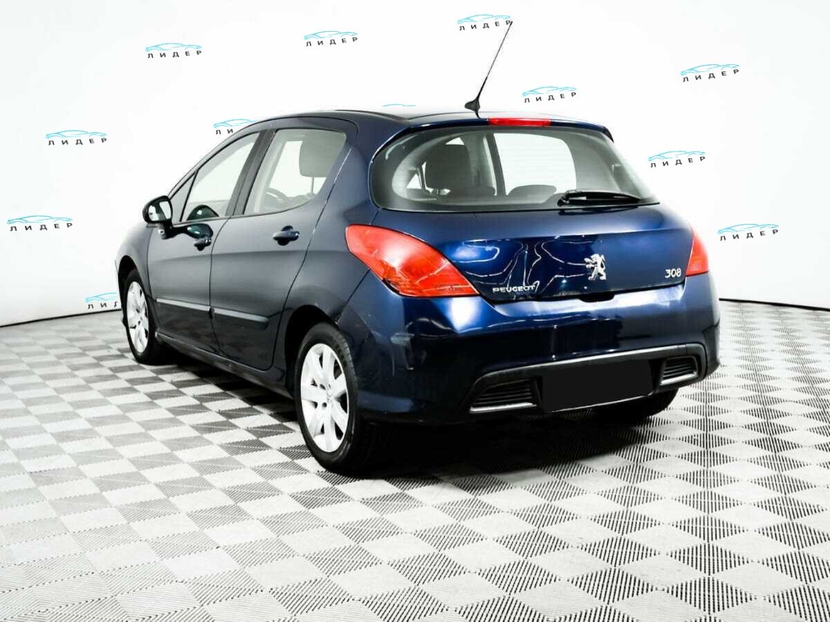 Б/У Пежо 308 2010 года. Фото: #6