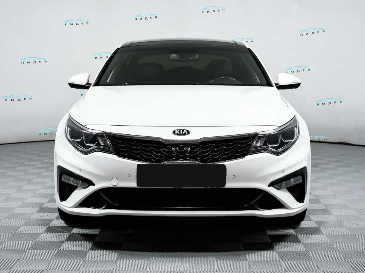 Б/У Киа Оптима 2018 года. Фото: #1