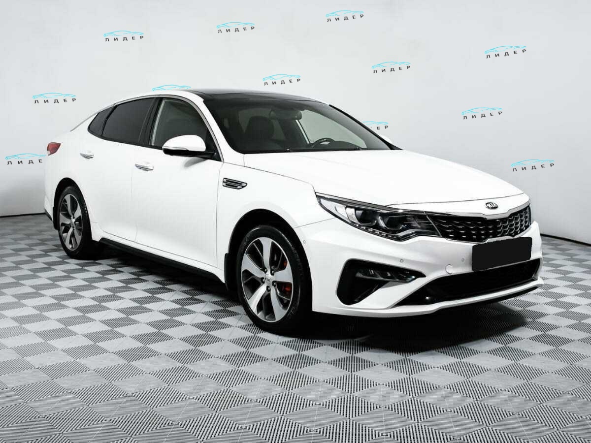 Б/У Киа Оптима 2018 года. Фото: #2