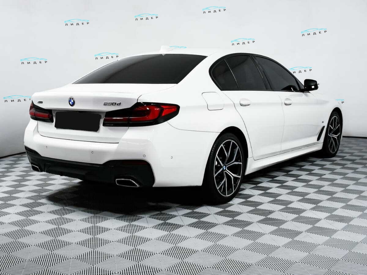 Б/У БМВ 5 серии 2020 года. Фото: #4