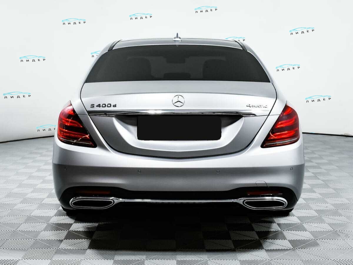 Б/У Мерседес-Бенц С-Класс 2017 года. Фото: #5