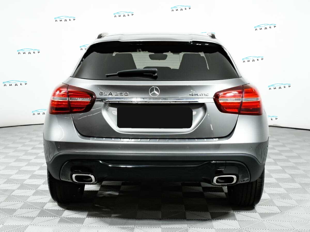 Б/У Мерседес-Бенц ГЛА 2019 года. Фото: #5
