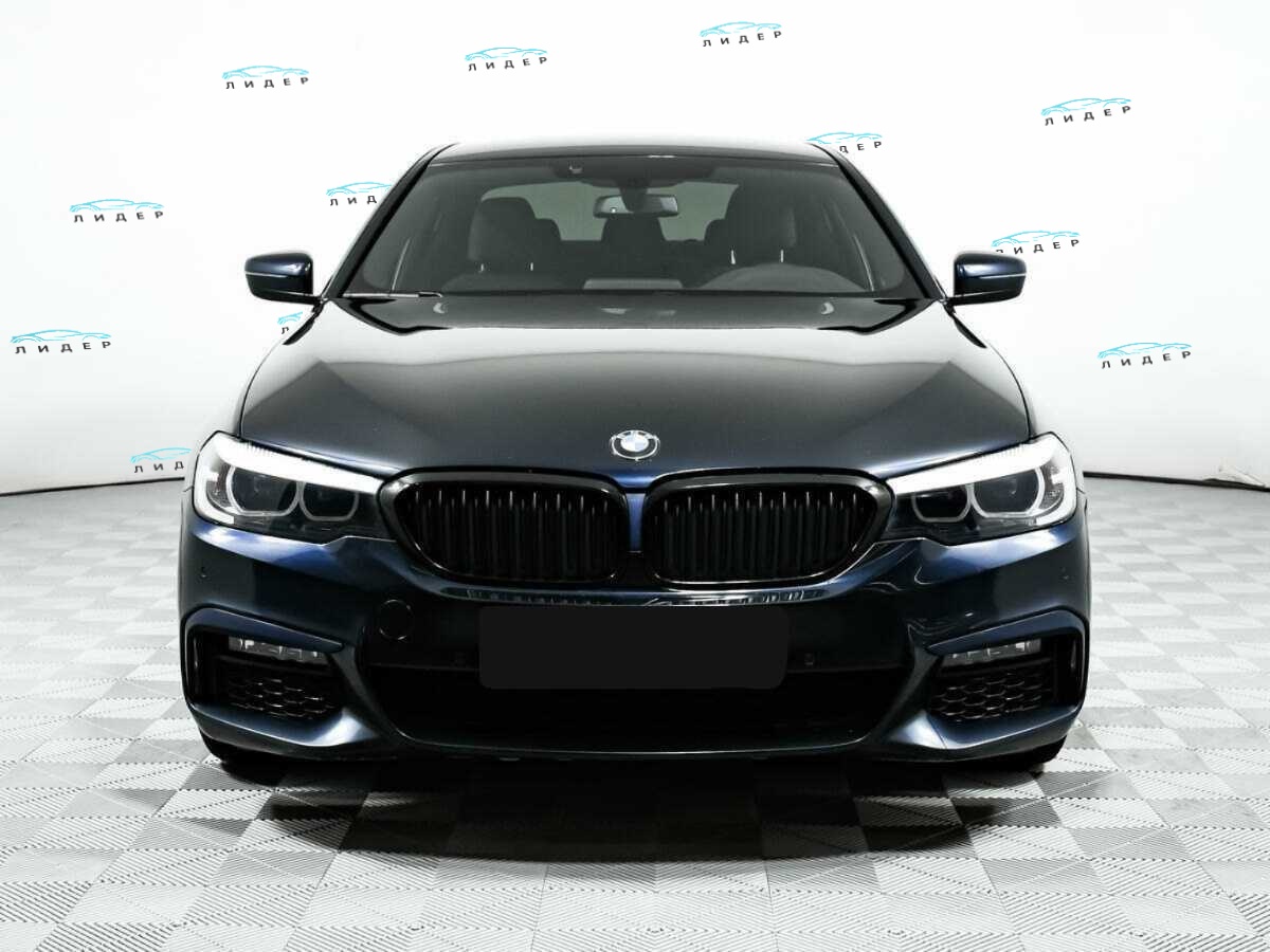 Б/У БМВ 5 серии 2020 года. Фото: #1