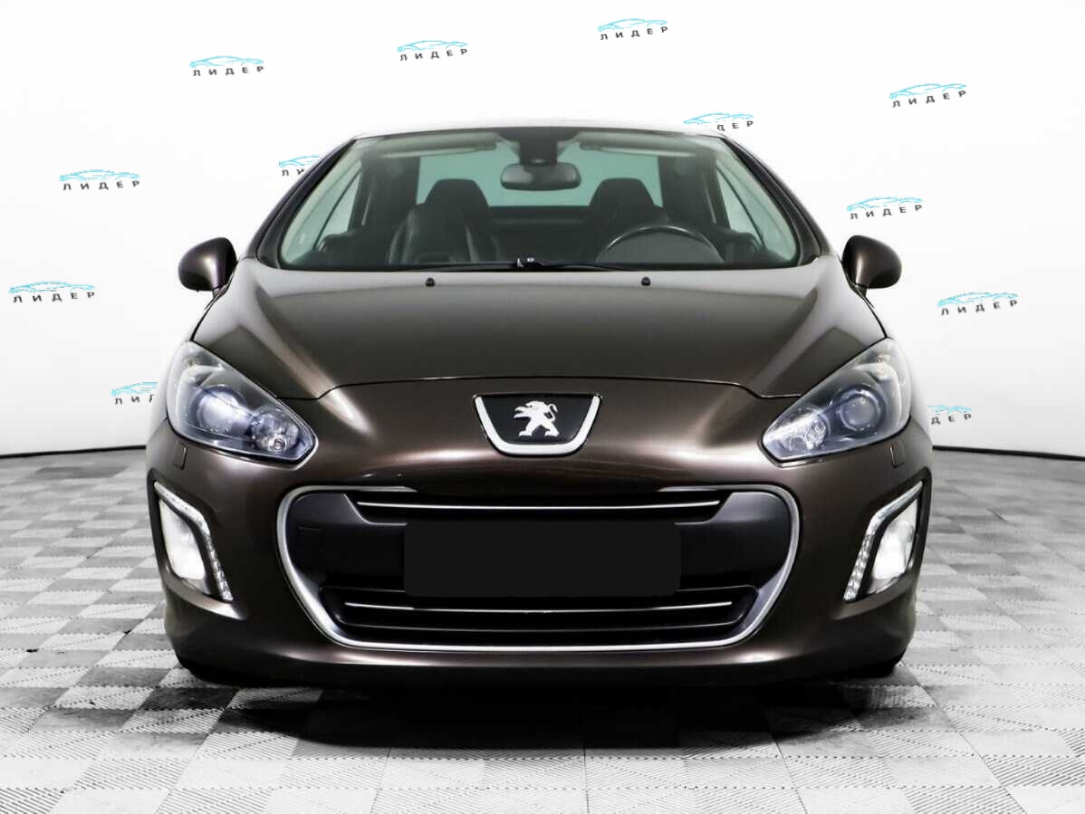 Б/У Пежо 308 2012 года. Фото: #1