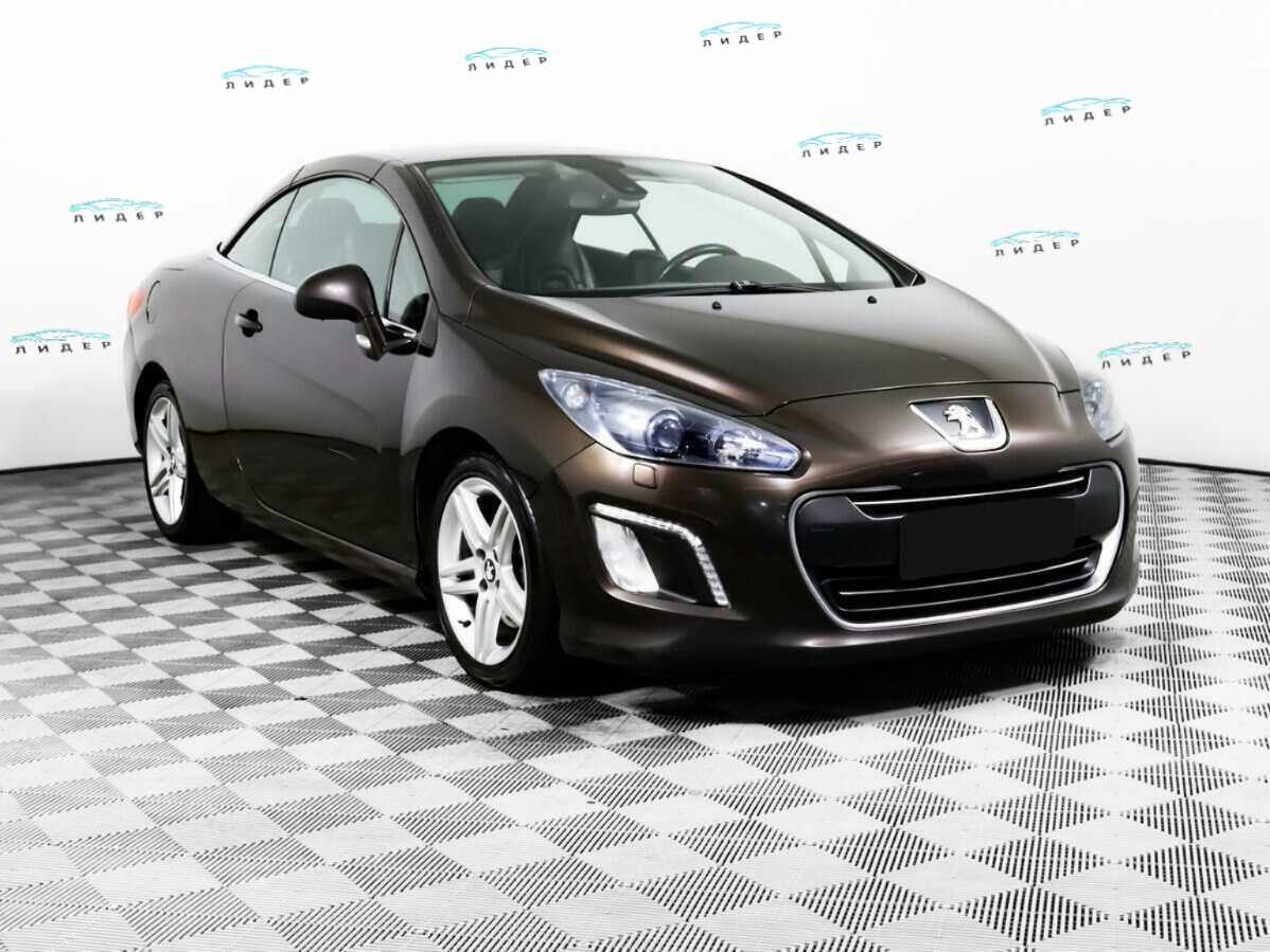 Б/У Пежо 308 2012 года. Фото: #2