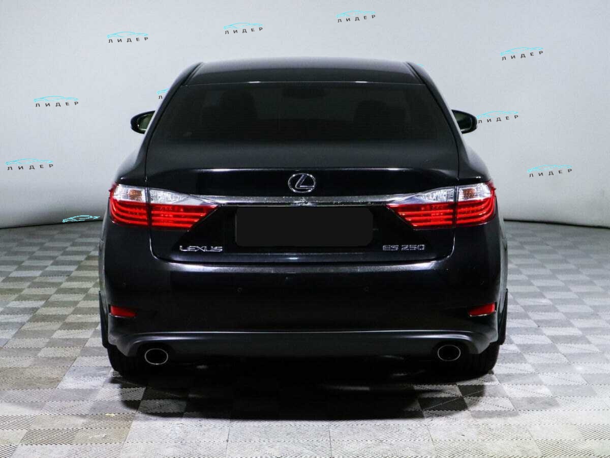 Б/У Лексус ЕС 2014 года. Фото: #4