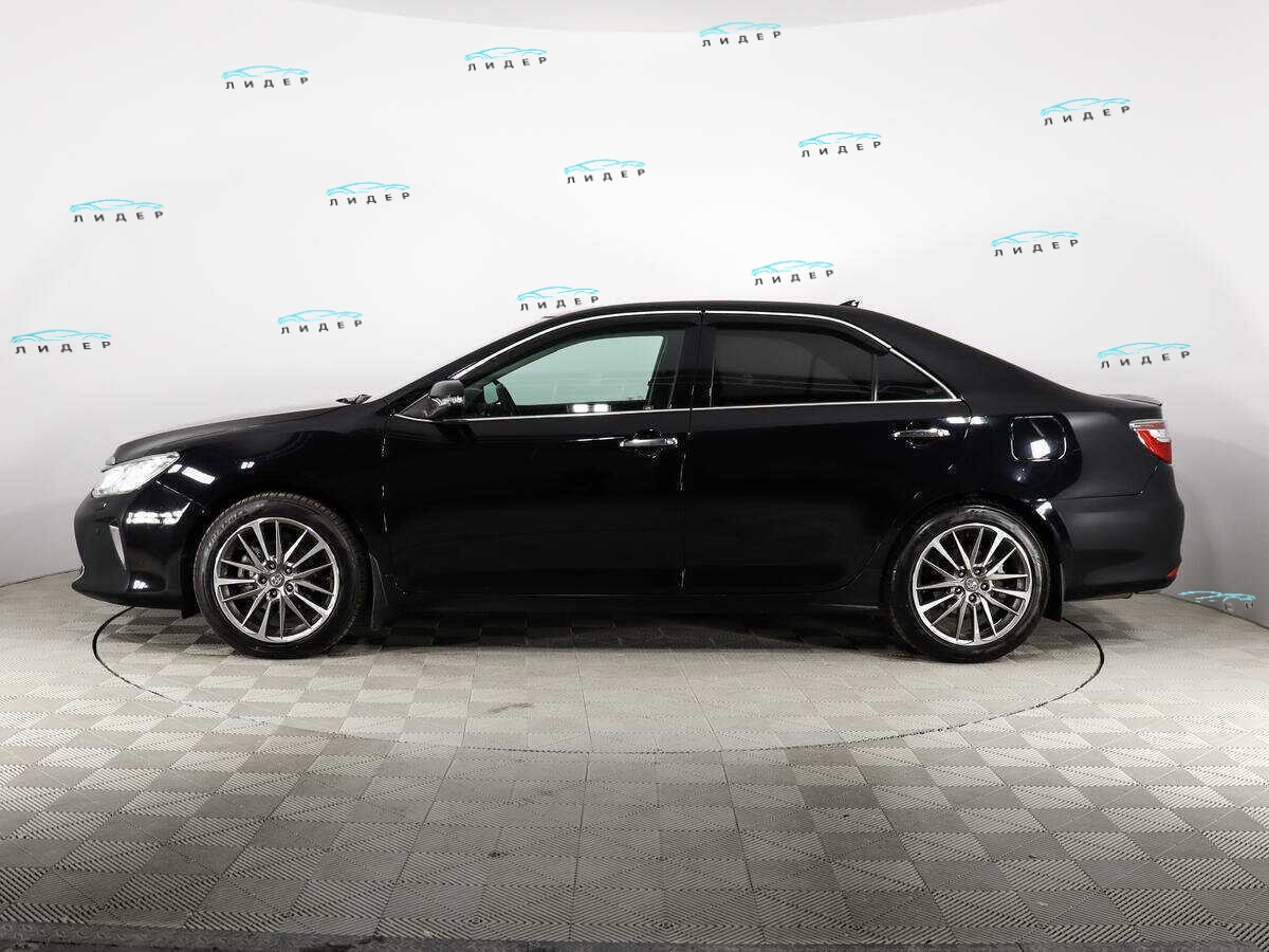 Б/У Тойота Камри 2016 года. Фото: #3