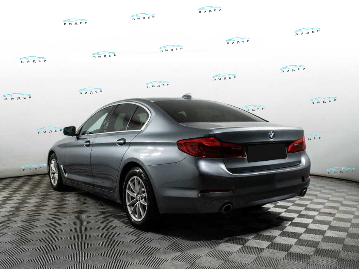 Б/У БМВ 5 серии 2018 года. Фото: #4