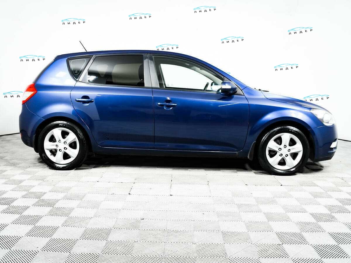 Б/У Киа Сид 2010 года. Фото: #3