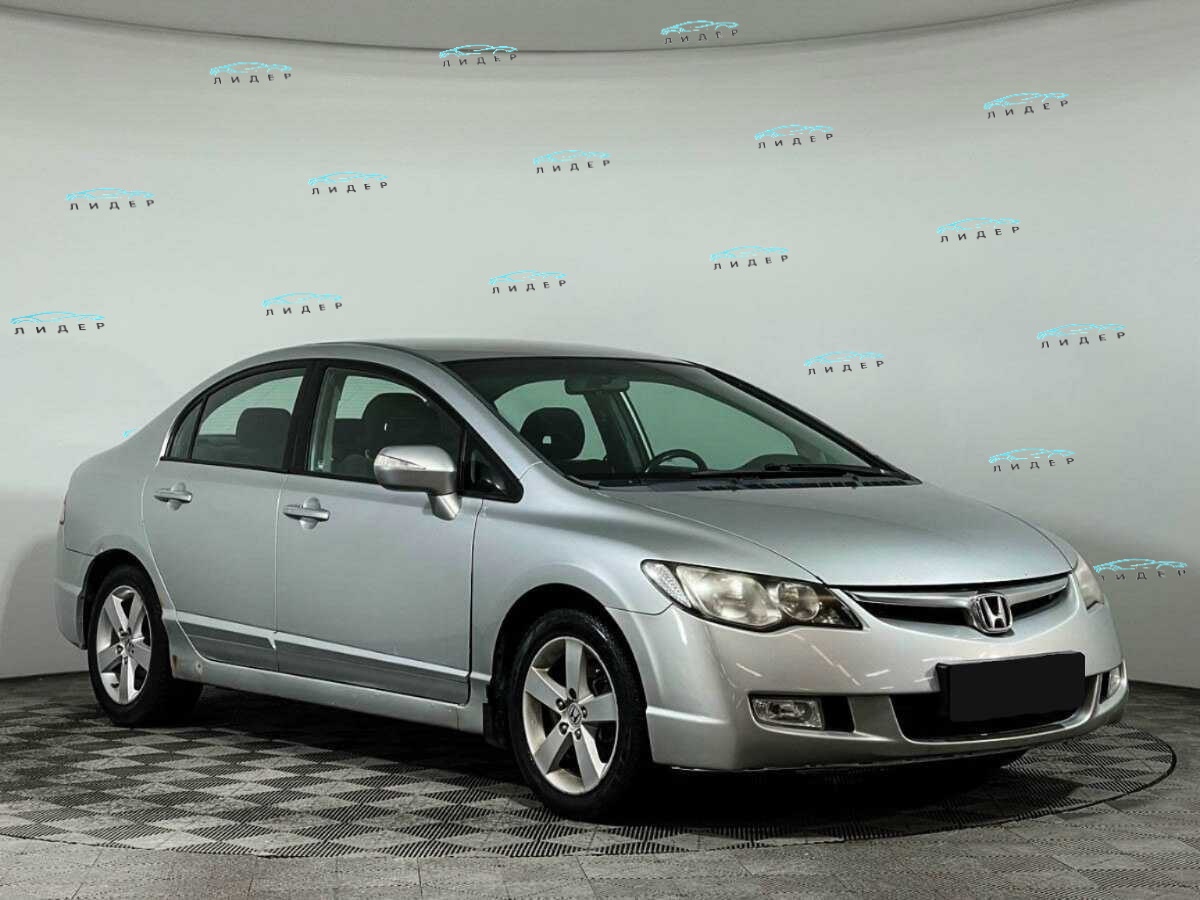 Б/У Хонда Цивик 2006 года. Фото: #2
