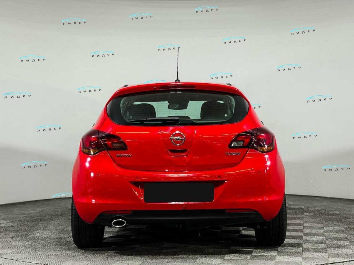 Б/У Опель Астра 2011 года. Фото: #4