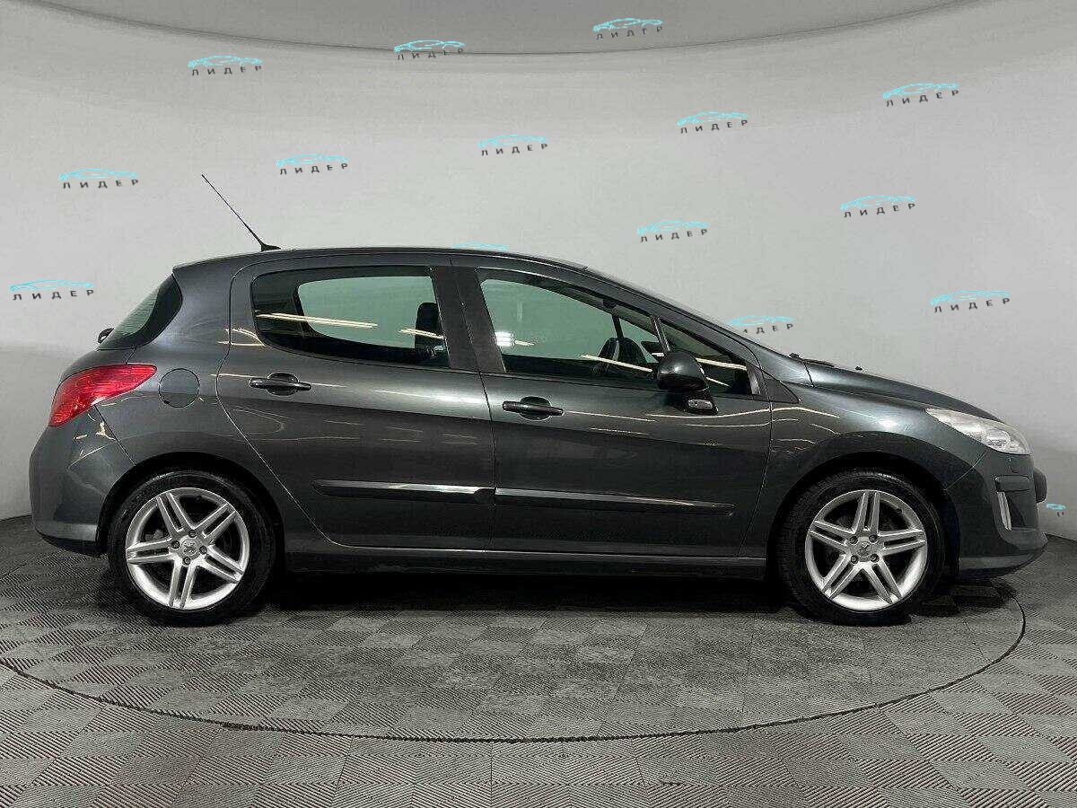 Б/У Пежо 308 2009 года. Фото: #3