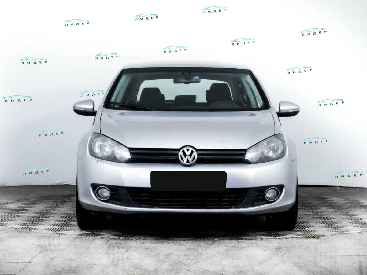 Б/У Фольксваген Гольф 2011 года. Фото: #1
