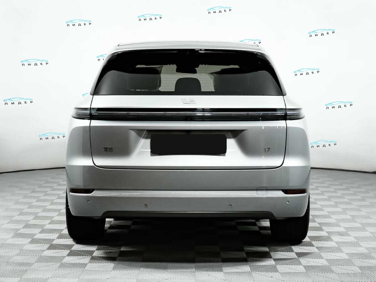 Б/У ЛиСян Л7 2024 года. Фото: #4