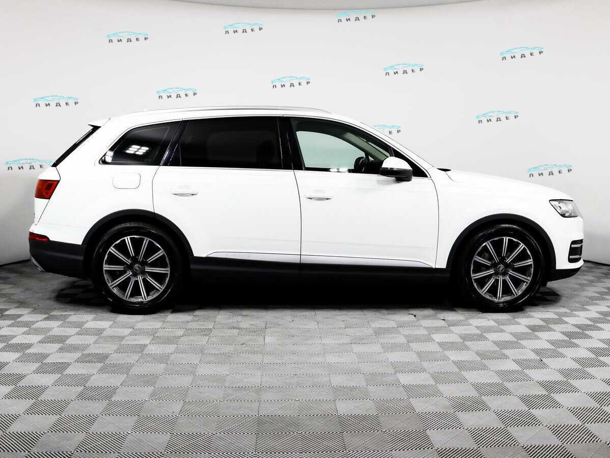 Б/У Ауди К7 2015 года. Фото: #3