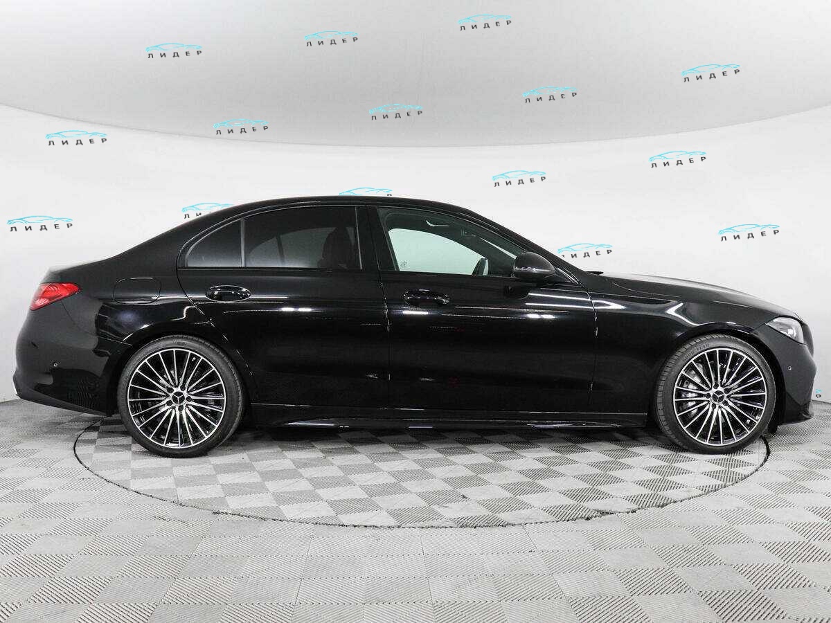 Б/У Мерседес-Бенц Ц-Класс 2021 года. Фото: #3