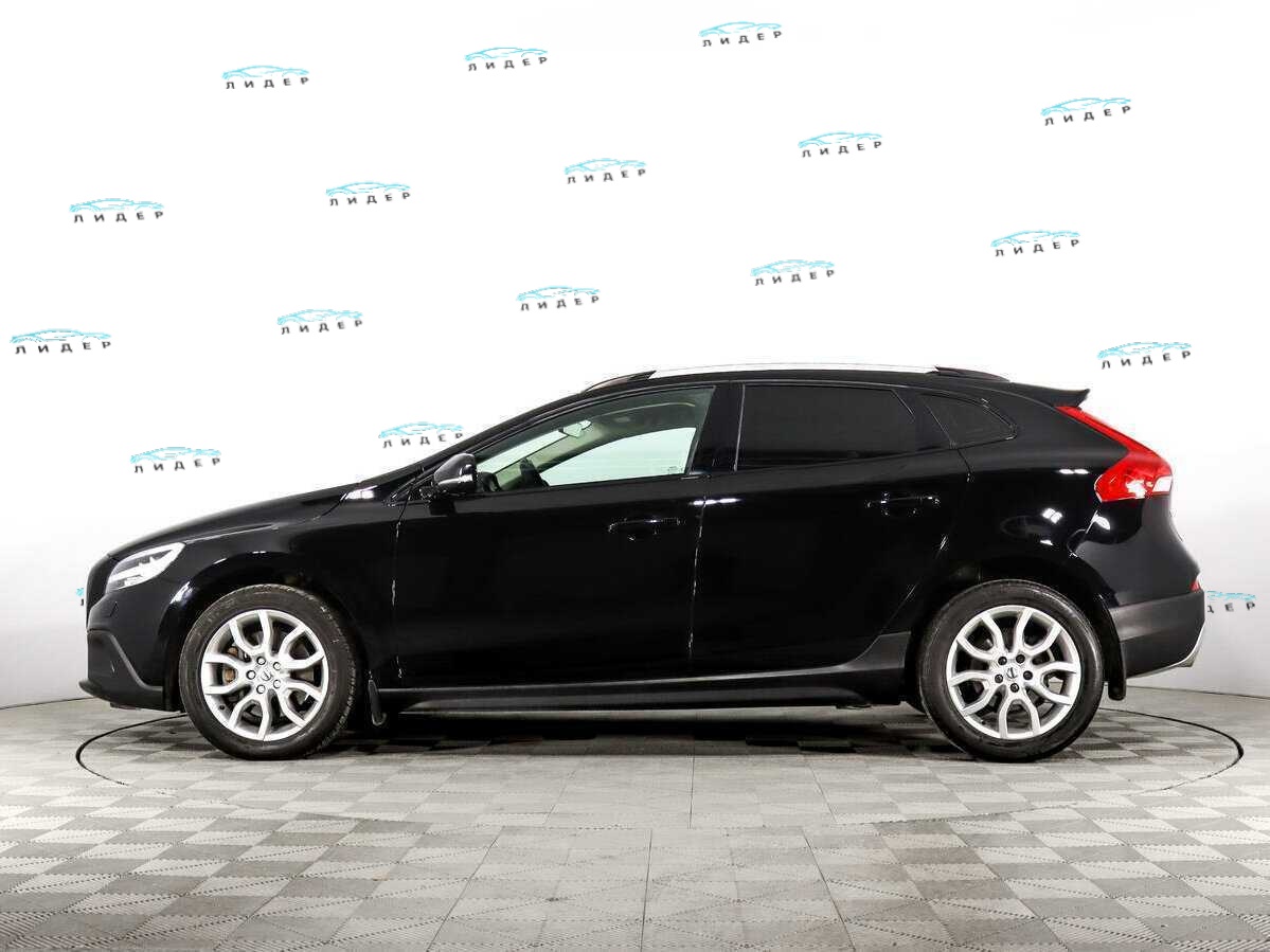 Б/У Вольво В40 Кросс Кантри 2017 года. Фото: #7