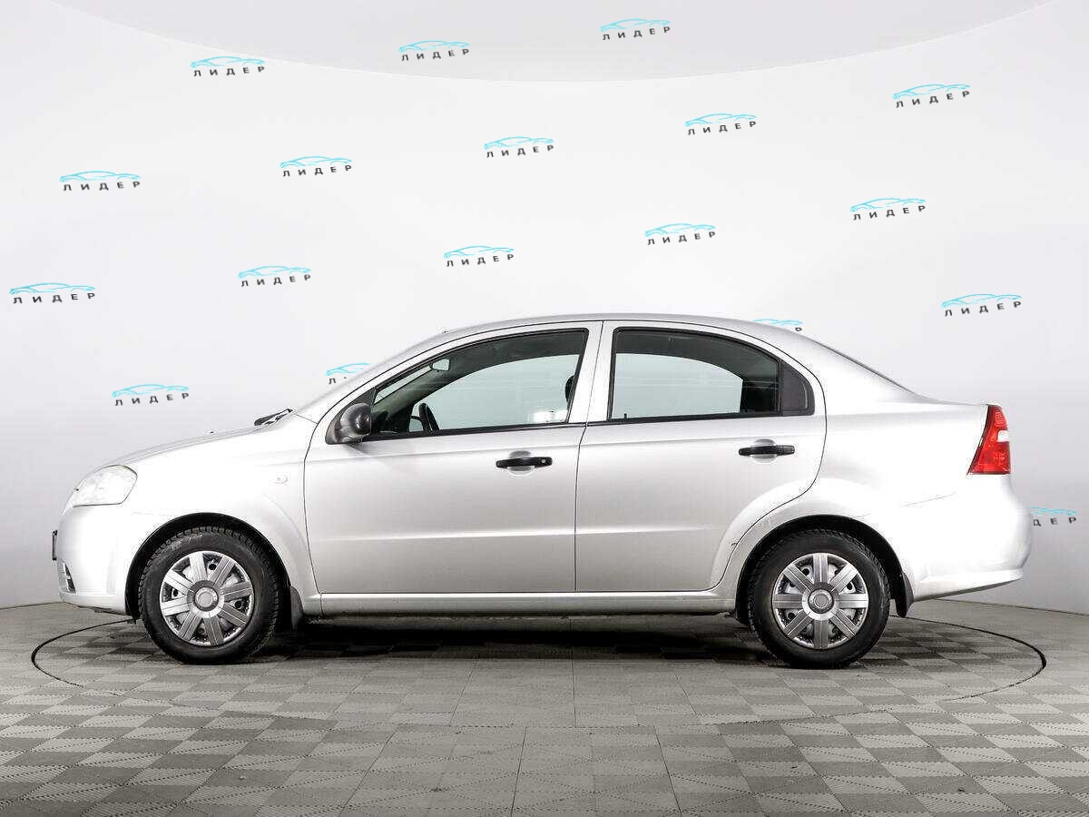 Б/У Шевроле Авео 2010 года. Фото: #7