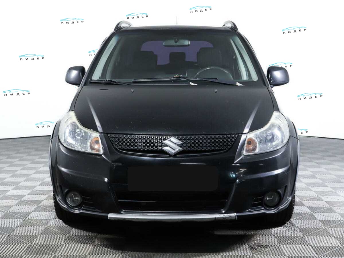 Б/У Сузуки С-Икс4 2010 года. Фото: #1