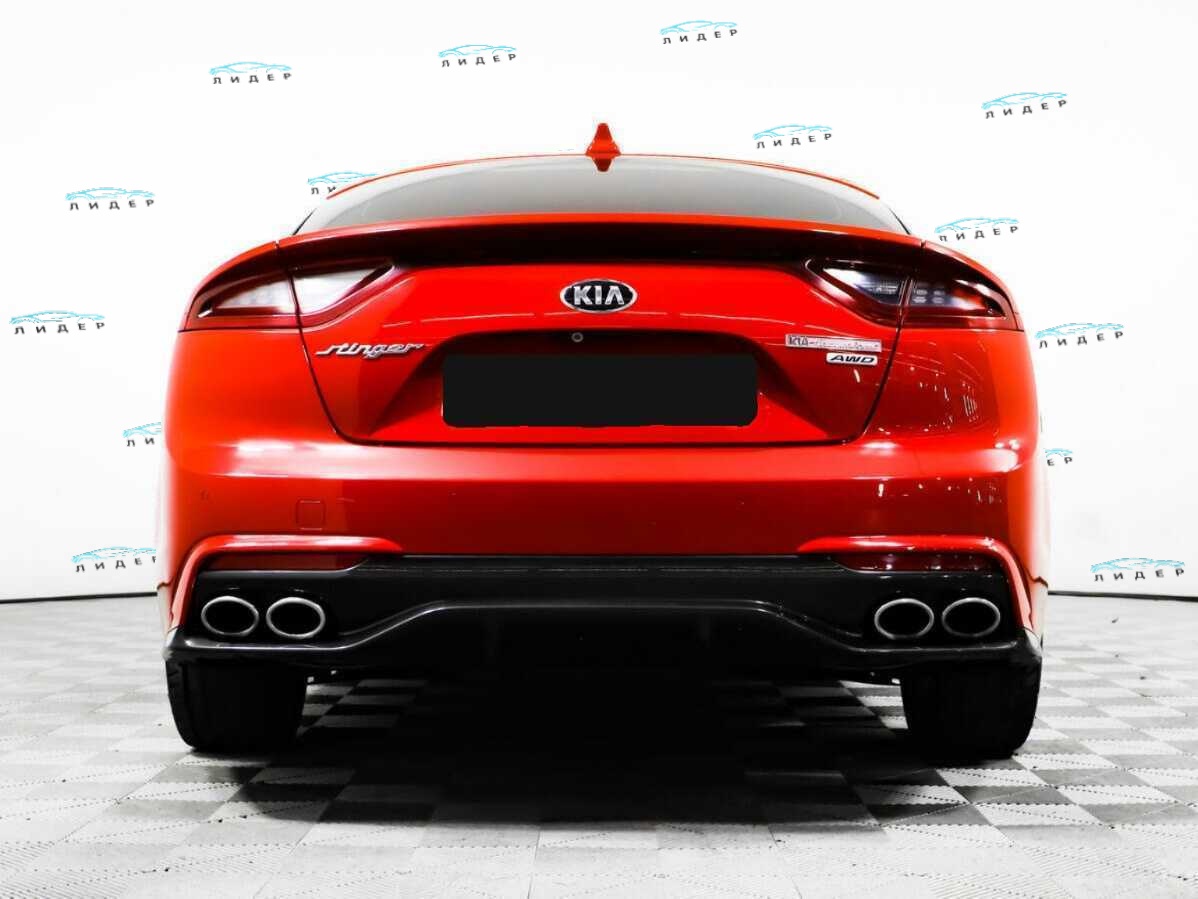 Б/У Киа Стингер 2018 года. Фото: #5