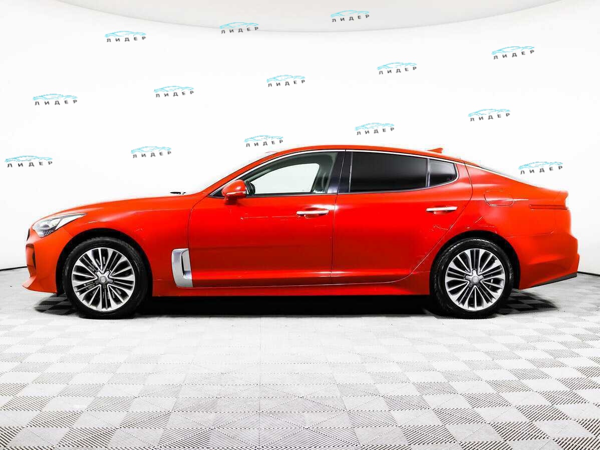 Б/У Киа Стингер 2018 года. Фото: #7