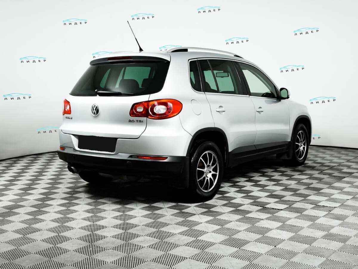 Б/У Фольксваген Тигуан 2010 года. Фото: #3
