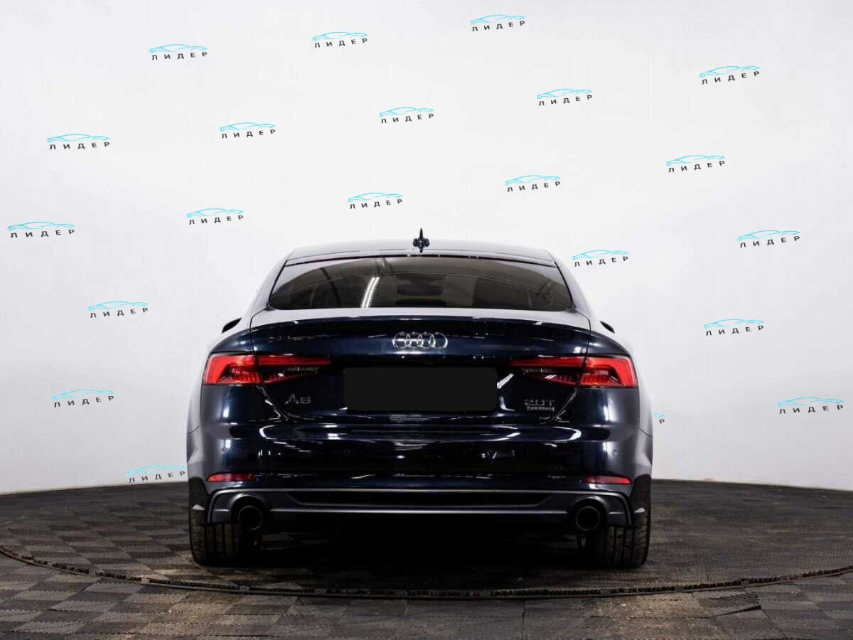 Б/У Ауди А5 2017 года. Фото: #4