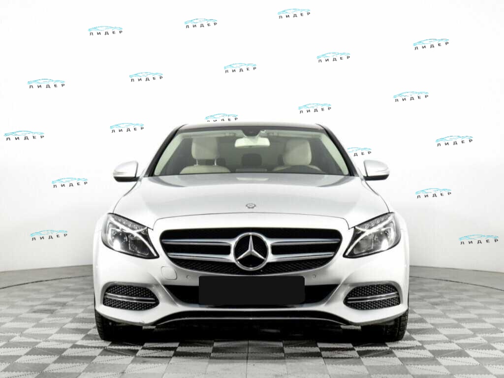 Б/У Мерседес-Бенц Ц-Класс 2014 года. Фото: #1