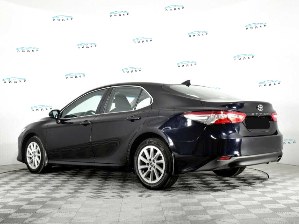 Б/У Тойота Камри 2021 года. Фото: #6