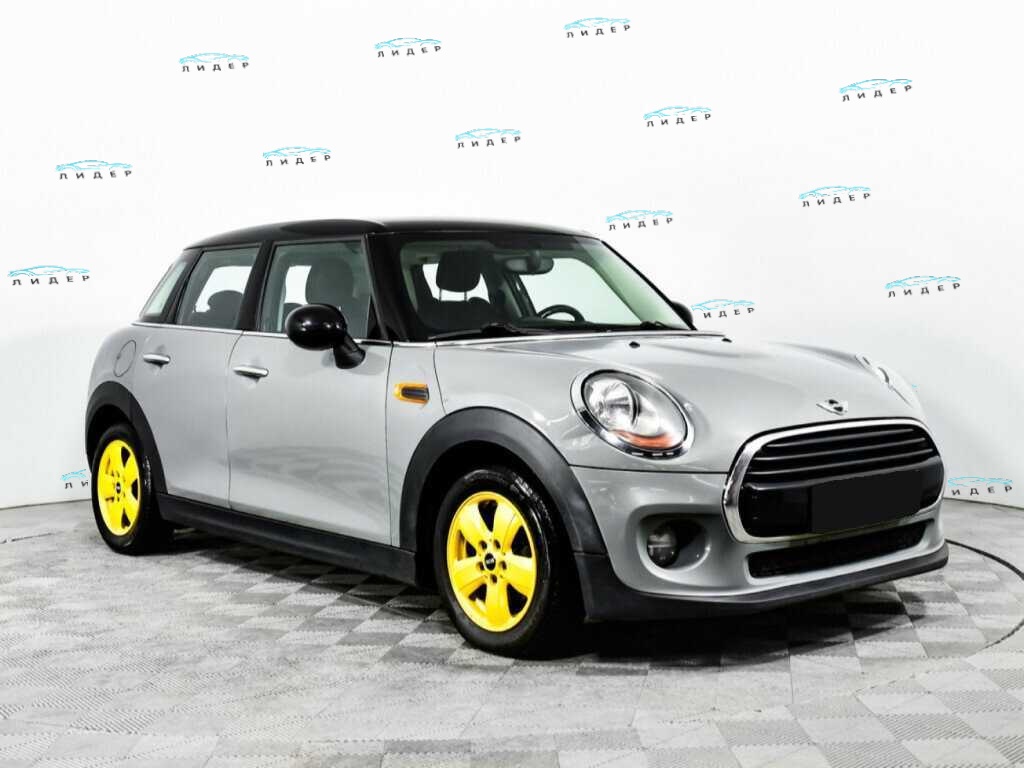 Б/У Мини Хэтч 2018 года. Фото: #2