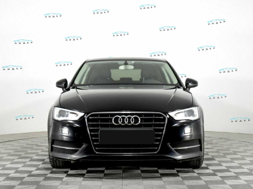 Б/У Ауди А3 2013 года. Фото: #1