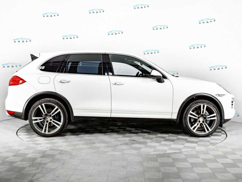 Б/У Порш Кайен 2013 года. Фото: #3