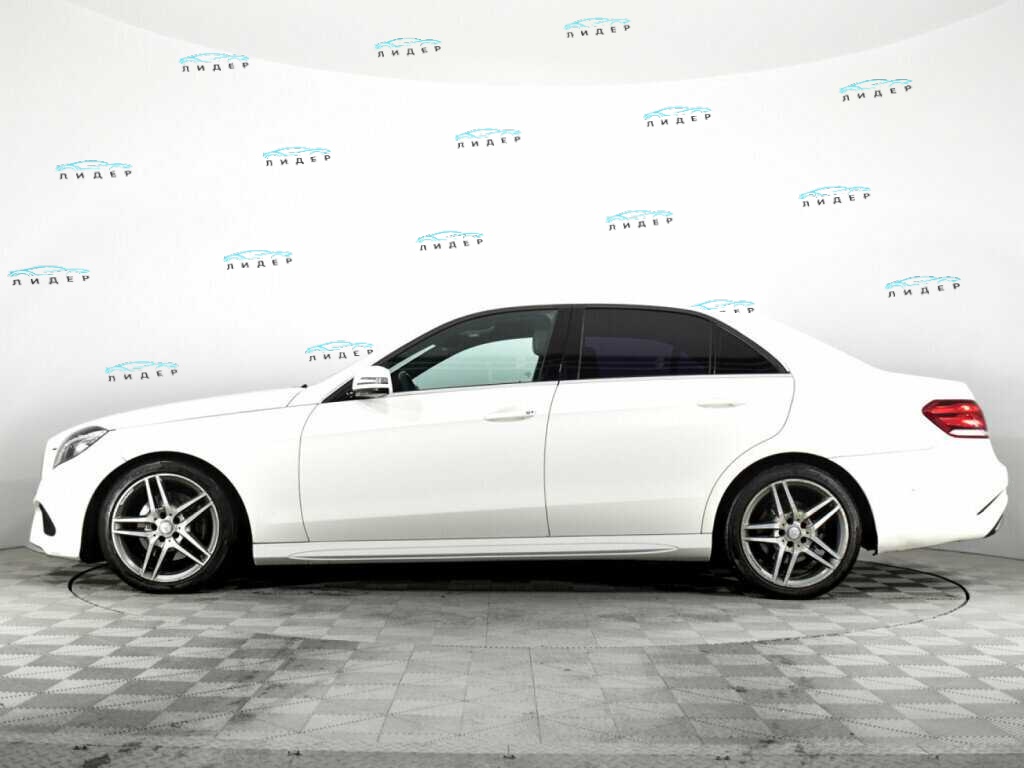 Б/У Мерседес-Бенц Е-Класс 2015 года. Фото: #7
