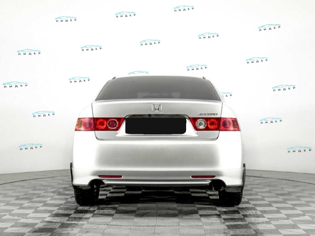 Б/У Хонда Аккорд 2007 года. Фото: #4