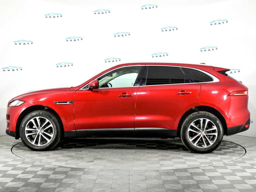 Б/У Ягуар Ф-Пэйс 2017 года. Фото: #7