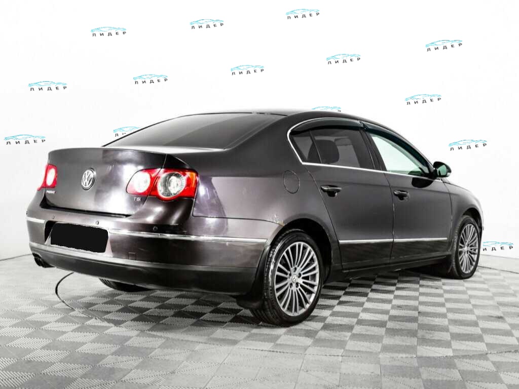 Б/У Фольксваген Пассат 2010 года. Фото: #4