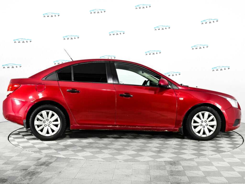 Б/У Шевроле Круз 2011 года. Фото: #3