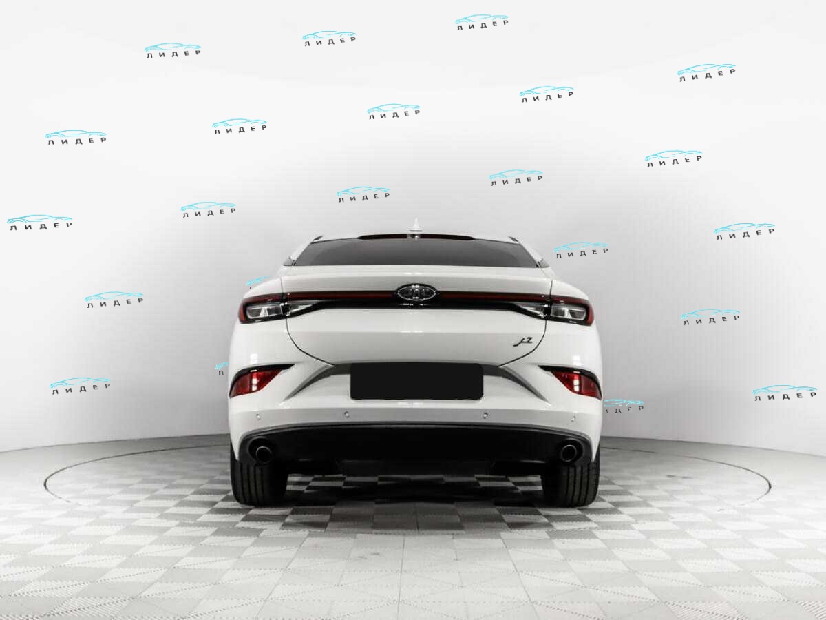 Б/У Джак Джи7 2021 года. Фото: #5