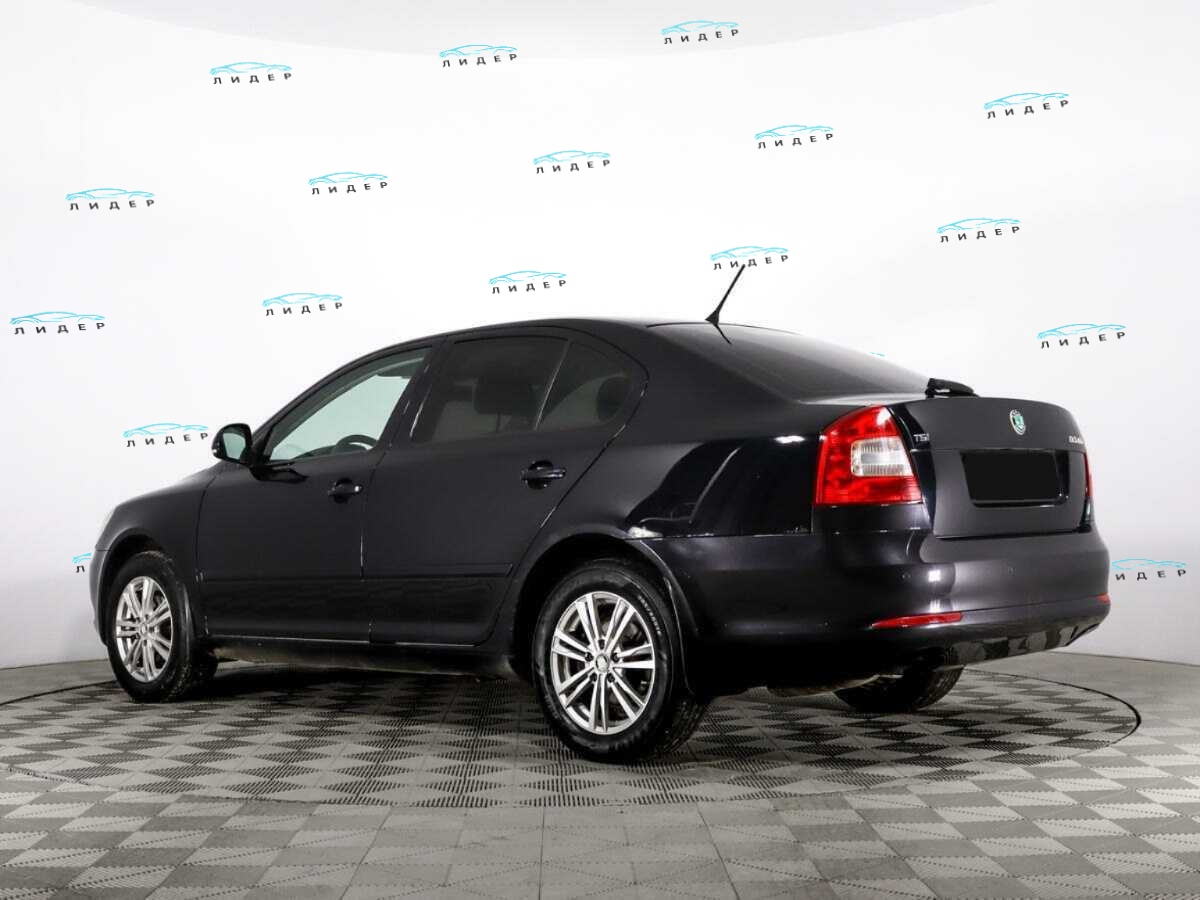 Б/У Шкода Октавия 2011 года. Фото: #5