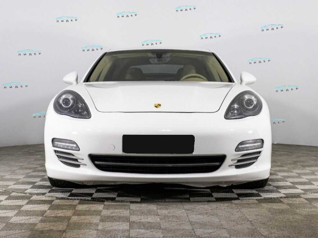 Б/У Порш Панамера 2010 года. Фото: #1