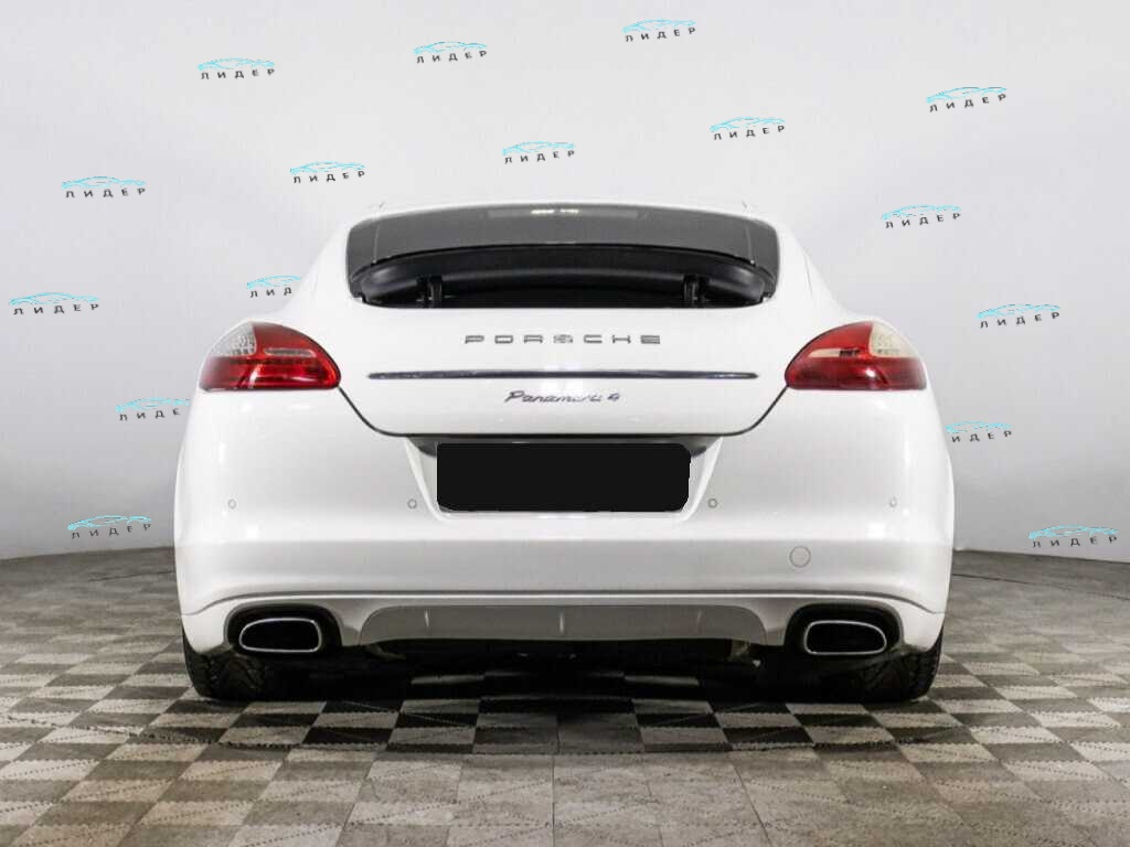 Б/У Порш Панамера 2010 года. Фото: #5